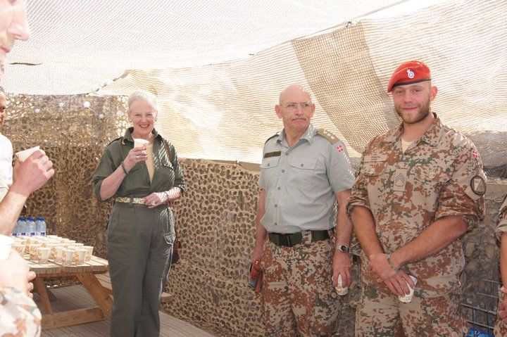 Kenneth Lagstrøm som livvagt ved dronning Margrethes besøg i Afghanistan, 2011